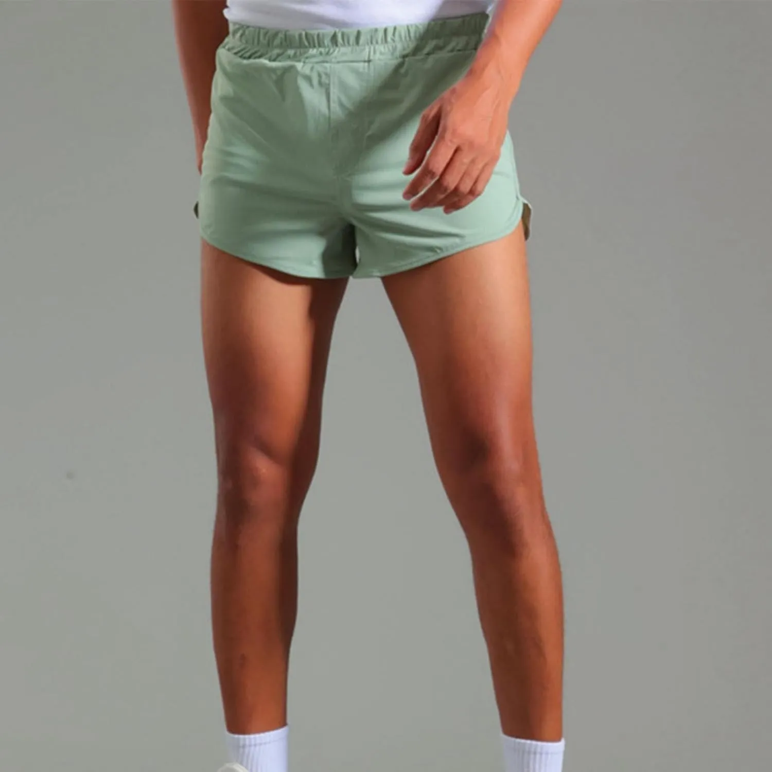 Men's Active Running Shorts Training Exercise Workout Shorts Quick Dry Gym Athletic Performance Shorts with Pockets