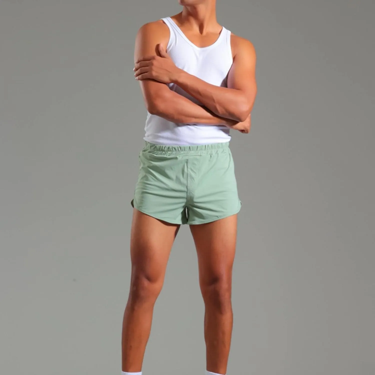 Men's Active Running Shorts Training Exercise Workout Shorts Quick Dry Gym Athletic Performance Shorts with Pockets