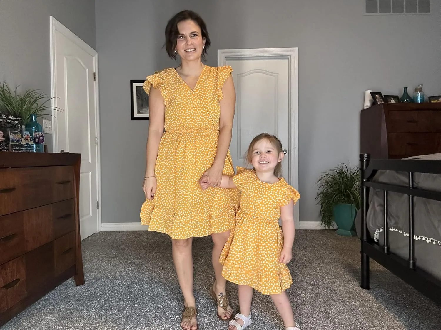 PATPAT Matching Mommy and Me Dresses Outfits Ruffle Flutter Sleeve Polka Dot Pattern Vacation Dresses