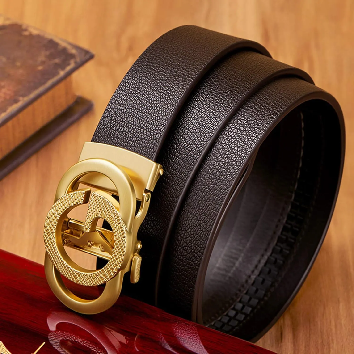 VANNANBA Ratchet Leather Belt for Men Designer Belts for Men with Automatic Buckle Alloy,Trend Fashion with Gift Box